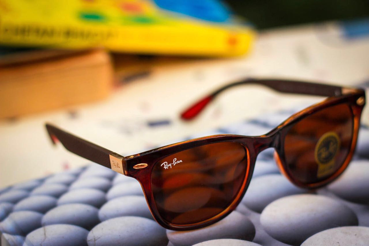 RAY-BAN New Fancy Men's Square Wayfarer Trendy Hot Favourite Wintage Sunglass For Unisex.
