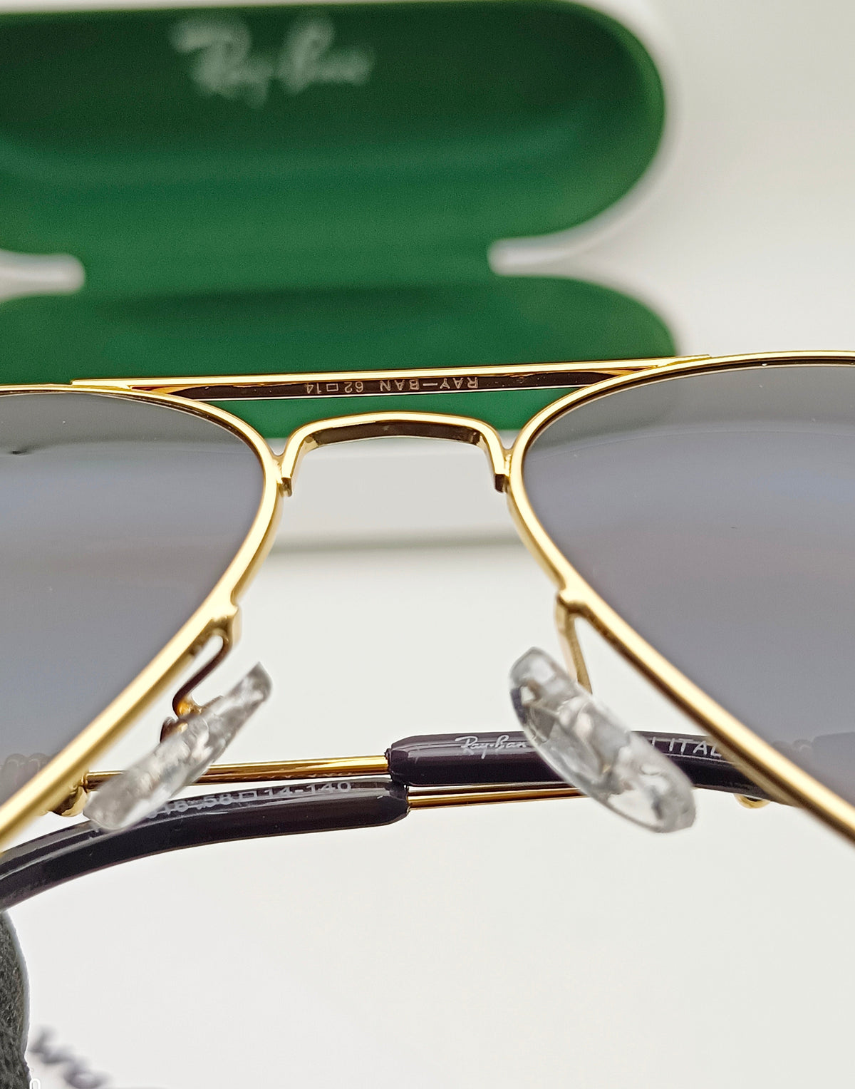 RAY-BAN New Fancy Men's Inboard Oval Trendy Hot Favourite Wintage Sunglass For Unisex.